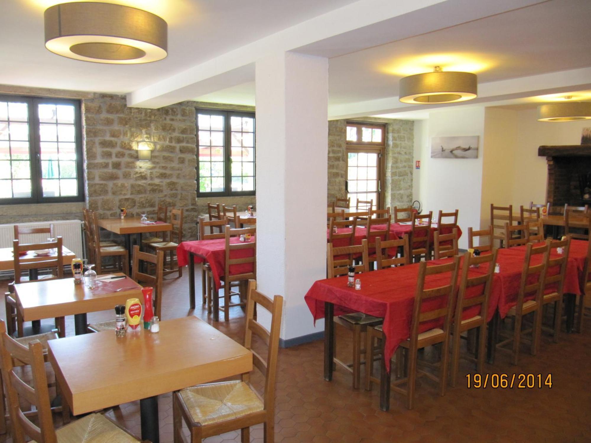 Auberge Le Guinefort Léhon Eksteriør billede